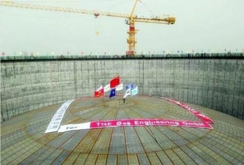 启东广汇16万立方LNG储罐气成功升顶